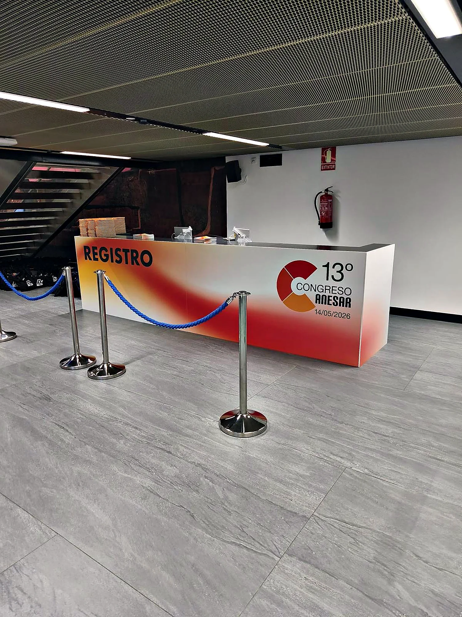 Mostrador de registro del 13º Congreso Anesar