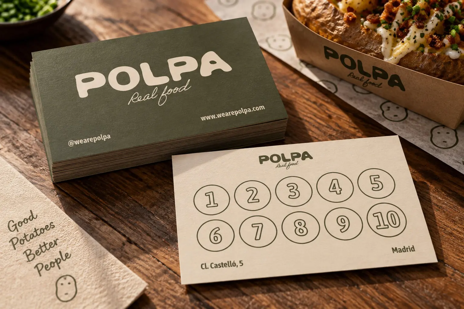 Papelería y tarjeta de fidelización de Polpa Real Food